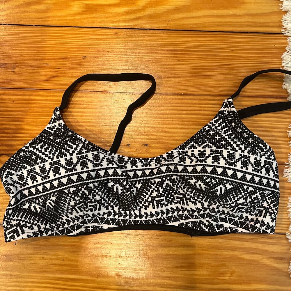 Target bikini sporty top